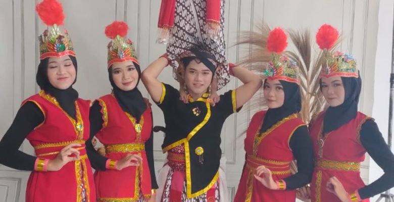 UKM Seni Tari